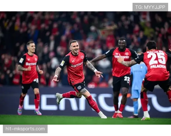 希克闪耀德甲赛场，锋线火力助力球队冠军竞争力攀升