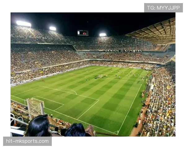 探索足球传奇:全新球场导览揭秘赛事背后的故事 探索足球传奇:全新球场导览揭秘赛事背后的故事